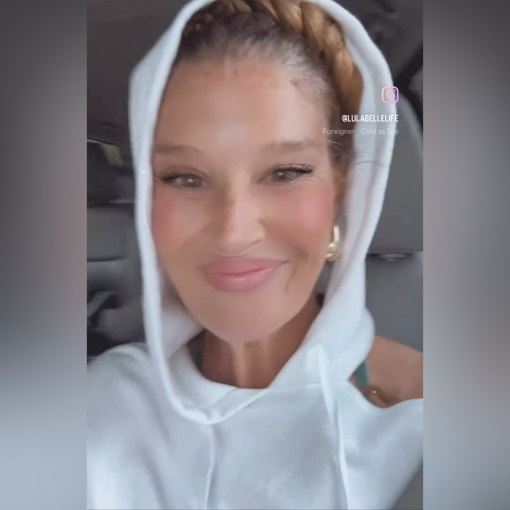 TUES 4/28 @4 est BEAUTY HAPPY HOUR(S)🫧🫧🫧🤸🏼🤸🏾‍♀️🤸🏿‍♂️LET’S GLOW🫦🧃 - Picture 12 of 17